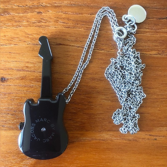 MARC by MARC JACOBS GUITAR PENDANT NECKLACE - Picture 4 of 7